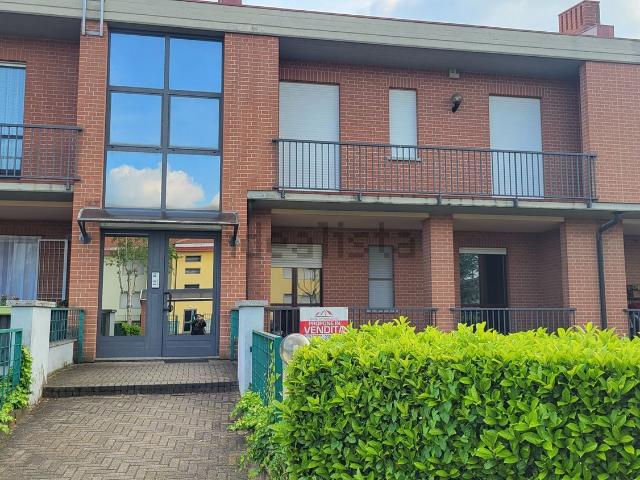 Appartamento in vendita di 110 m² in Via Filippo Aloi