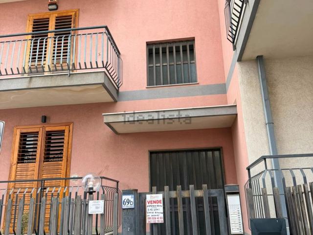 Appartamento in vendita di 110 m² in Via Finocchiari, 69
