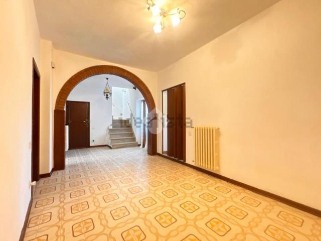 Appartamento in vendita di 110 m² in Via Fiorentina, 14