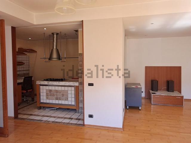 Appartamento in vendita di 110 m² in Via Firenze, 41