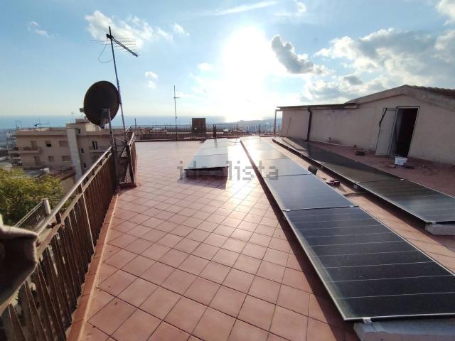 Appartamento in vendita di 110 m² in Via Francesco Crispi