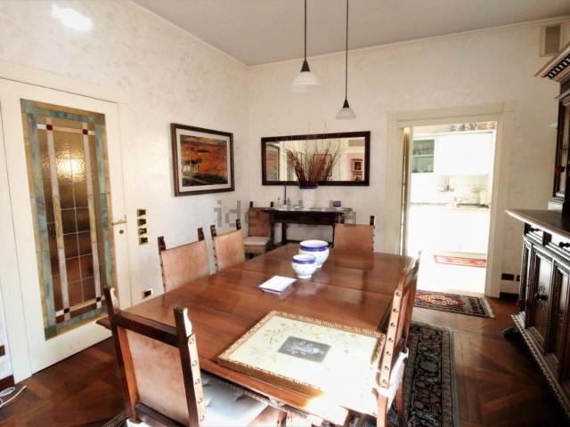Appartamento in vendita di 110 m² in Via Fratelli Ciccarelli, 8