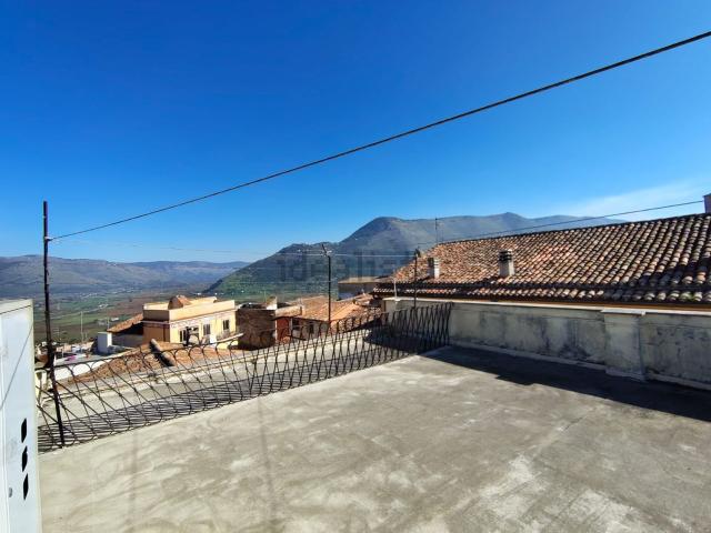 Appartamento in vendita di 110 m² in Via Fratelli Bandiera, 16