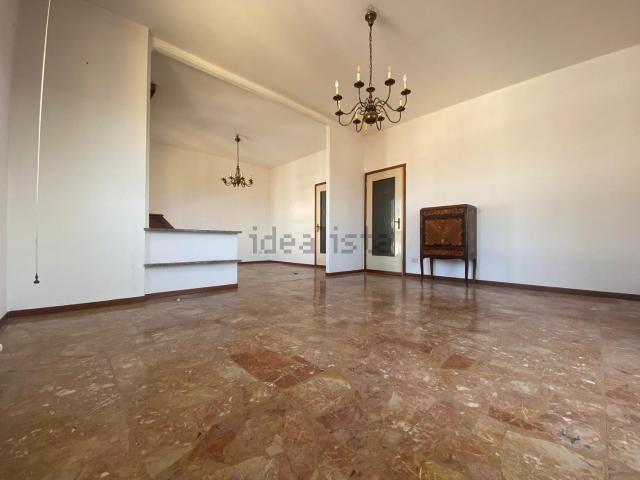 Appartamento in vendita di 110 m² in Via Fratelli Kennedy