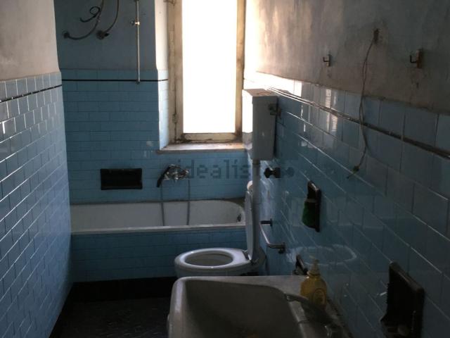 Appartamento in vendita di 110 m² in Via Fratelli Vallero, 10