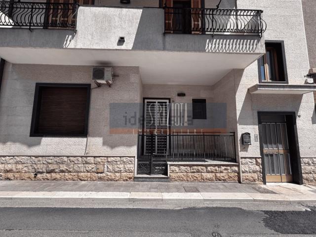 Appartamento in vendita di 110 m² in Via I. Nievo, 14
