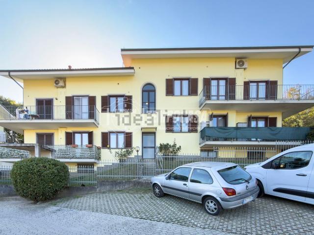 Appartamento in vendita di 110 m² in Via IV Novembre, 32