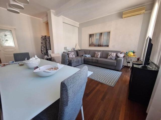 Appartamento in vendita di 110 m² in Via IV Novembre