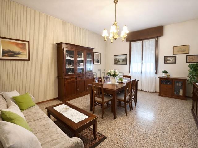 Appartamento in vendita di 110 m² in Via IV Novembre