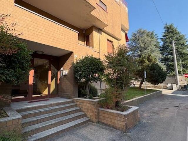 Appartamento in vendita di 110 m² in Via Obizzone da Bernareggio