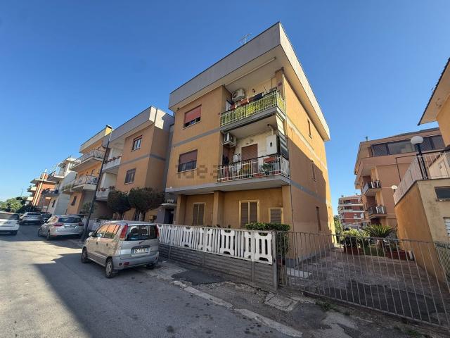Appartamento in vendita di 110 m² in Via Lazio
