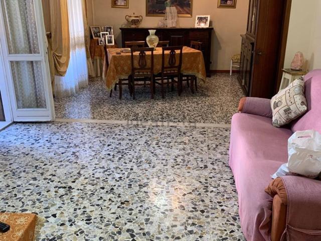 Appartamento in vendita di 110 m² in Via Lago Calamone, 7