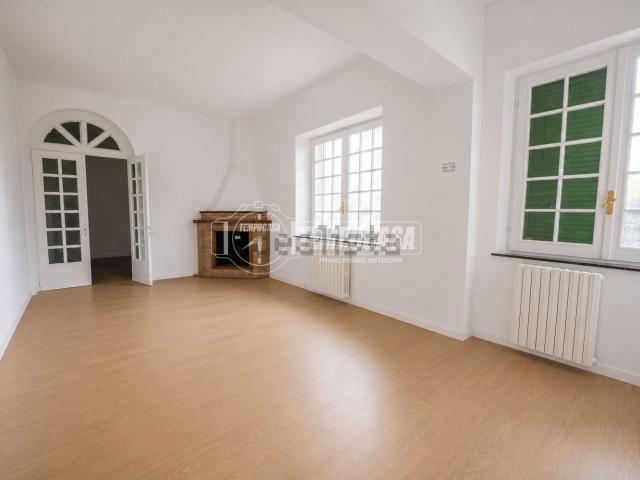Appartamento in vendita di 110 m² in Via Ludovico Ariosto, 7