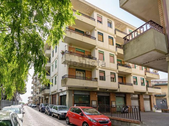 Appartamento in vendita di 110 m² in Via Luigi Capuana, 18