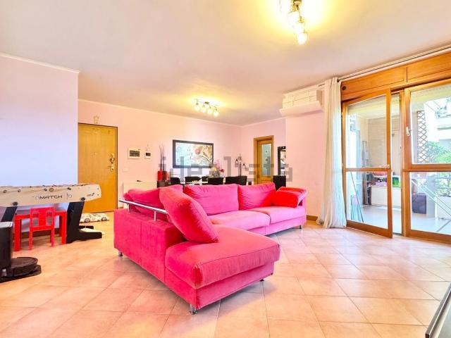 Appartamento in vendita di 110 m² in Via Luigi Gastinelli, 90