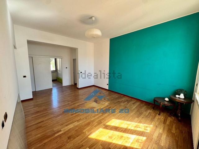 Appartamento in vendita di 110 m² in Via Luigi Vinciguerra, 38
