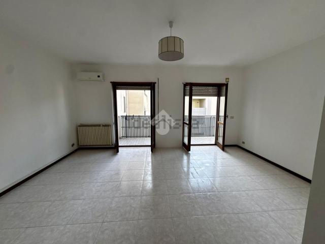 Appartamento in vendita di 110 m² in Via Lupardini, 2