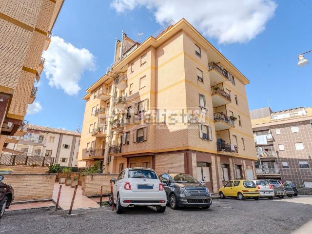Appartamento in vendita di 110 m² in Via Monte Bianco