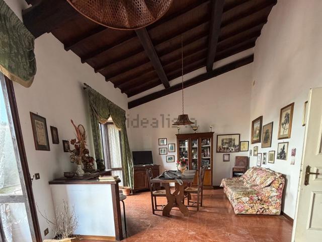 Appartamento in vendita di 110 m² in Via Monte Grappa