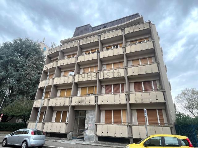 Appartamento in vendita di 110 m² in Via Monte Nero
