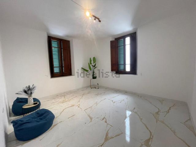 Appartamento in vendita di 110 m² in Via Montebello, 92