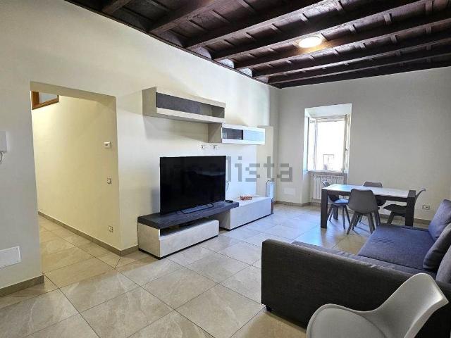 Appartamento in vendita di 110 m² in Via Montecavallo
