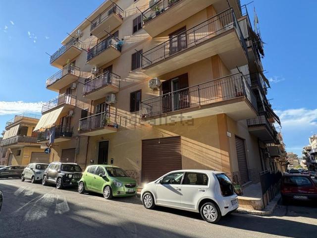 Appartamento in vendita di 110 m² in Via Mortillaro, 66