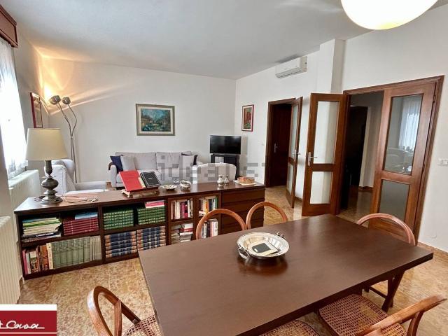 Appartamento in vendita di 110 m² in Via Macalister, 30