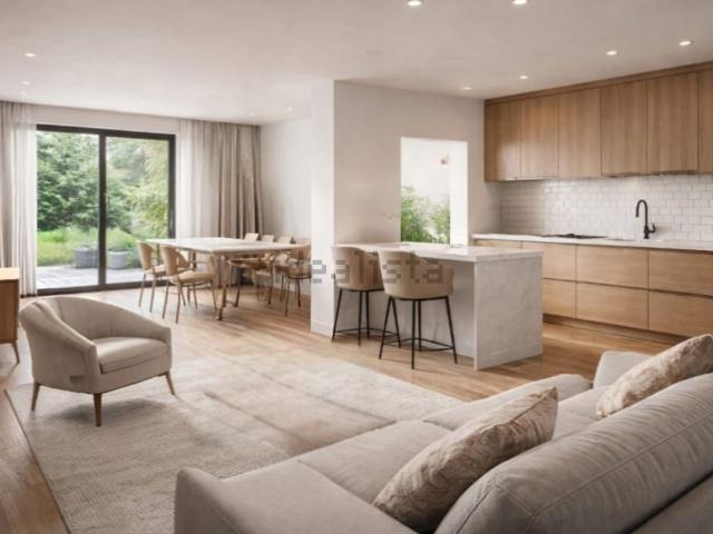 Appartamento in vendita di 110 m² in Via Magazzini Posteriori