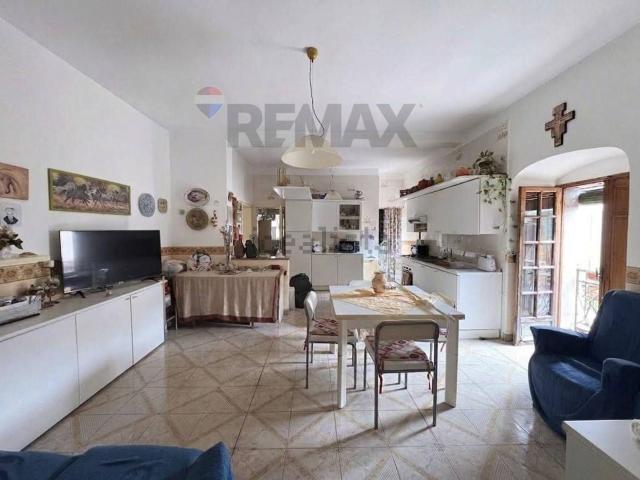 Appartamento in vendita di 110 m² in Via Mario Distefano, 79