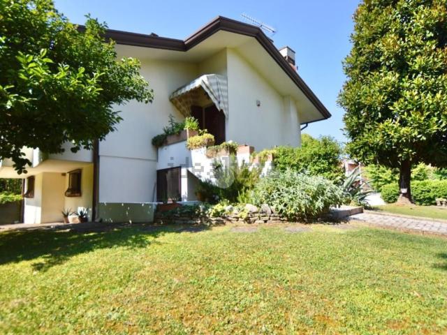 Appartamento in vendita di 110 m² in Via Marzabotto
