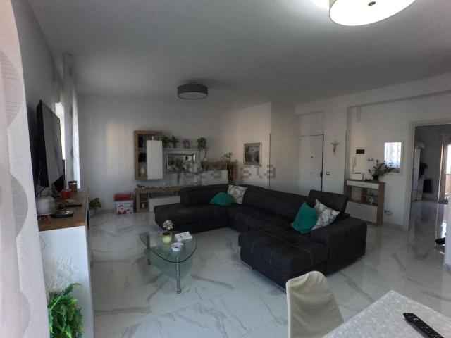 Appartamento in vendita di 110 m² in Via Mentana