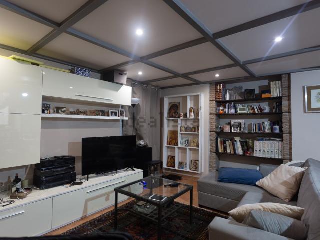 Appartamento in vendita di 110 m² in Via Michelangelo Ziccardi, 37