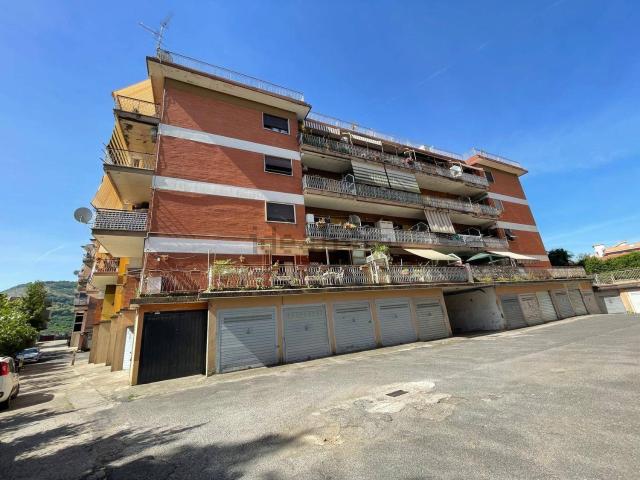 Appartamento in vendita di 110 m² in Via Michelangelo, 32