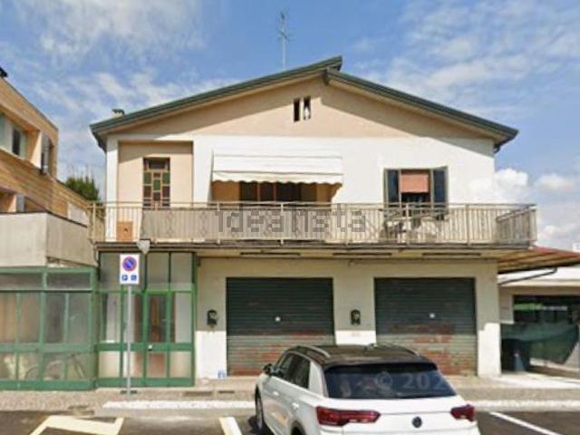 Appartamento in vendita di 110 m² in Via Noventana, 103