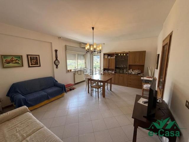 Appartamento in vendita di 110 m² in Via Nazionale, 1