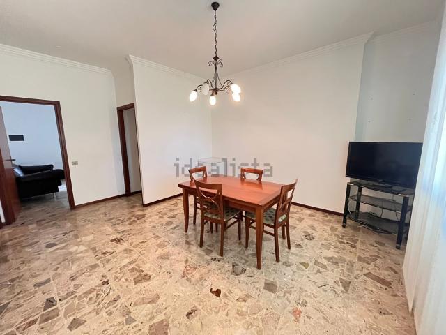 Appartamento in vendita di 110 m² in Via Nanterre