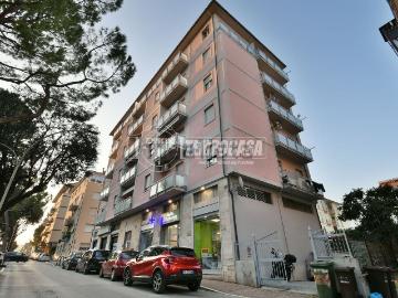 Appartamento in vendita di 110 m² in Via Napoli