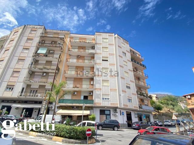 Appartamento in vendita di 110 m² in Via Nicolò Gatto Ceraolo