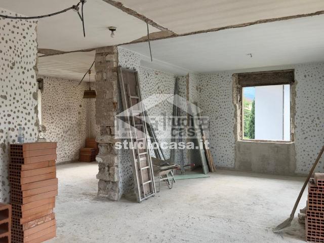 Appartamento in vendita di 110 m² in Via S. Caterina, 4
