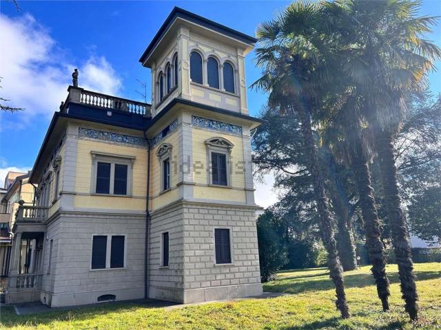 Appartamento in vendita di 110 m² in Via Savoia