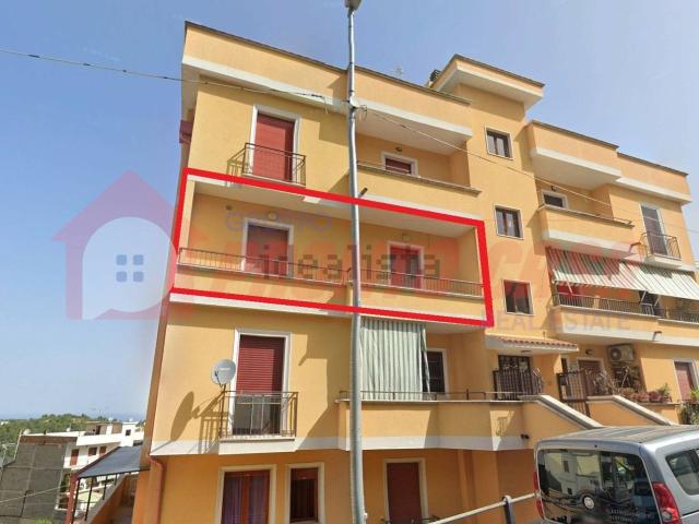 Appartamento in vendita di 110 m² in Via Salvo d&apos Acquisto, 45