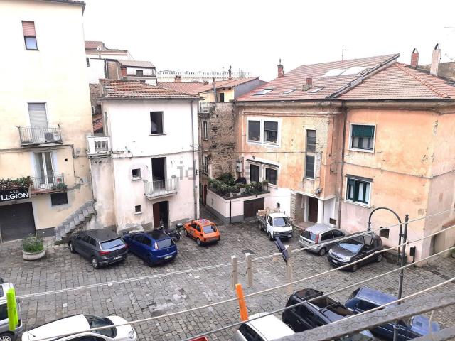 Appartamento in vendita di 110 m² in Via San Nicola, 7