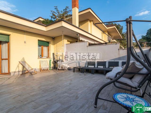 Appartamento in vendita di 110 m² in Via San Francesco, 1