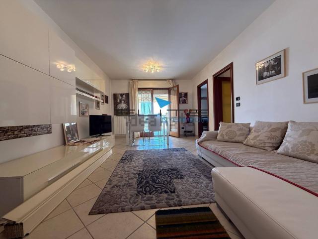 Appartamento in vendita di 110 m² in Via San Padre Pio da Pietrelcina, 9