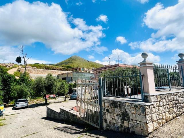 Appartamento in vendita di 110 m² in Via Sant&apos Agostino