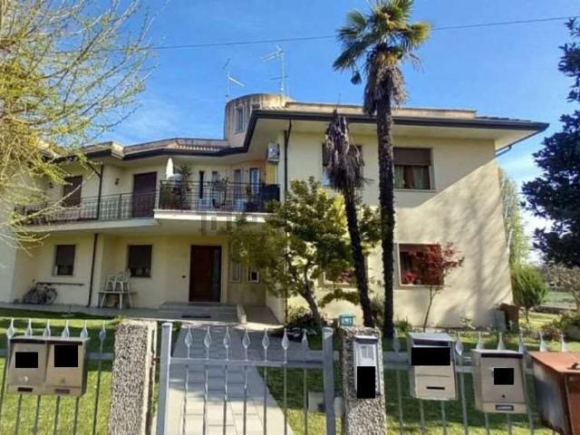 Appartamento in vendita di 110 m² in Via Santa Lucia, 5