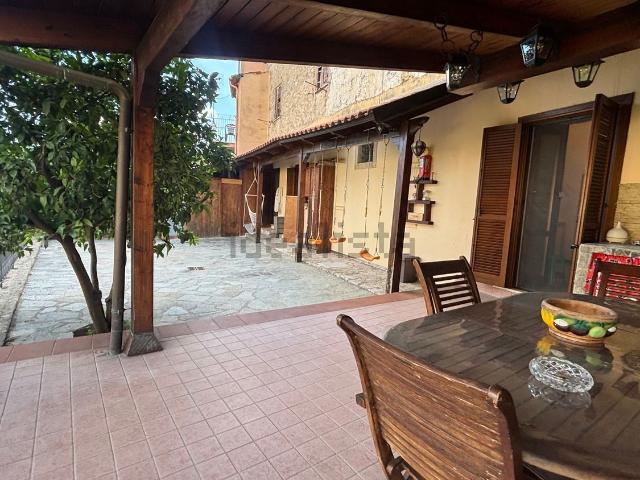 Appartamento in vendita di 110 m² in Via Santa Maria