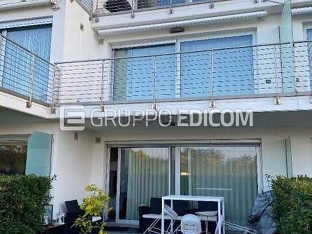 Appartamento in vendita di 110 m² in Via Scirocco
