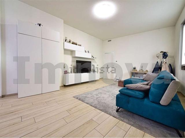 Appartamento in vendita di 110 m² in Via Silvio Pellico, 6